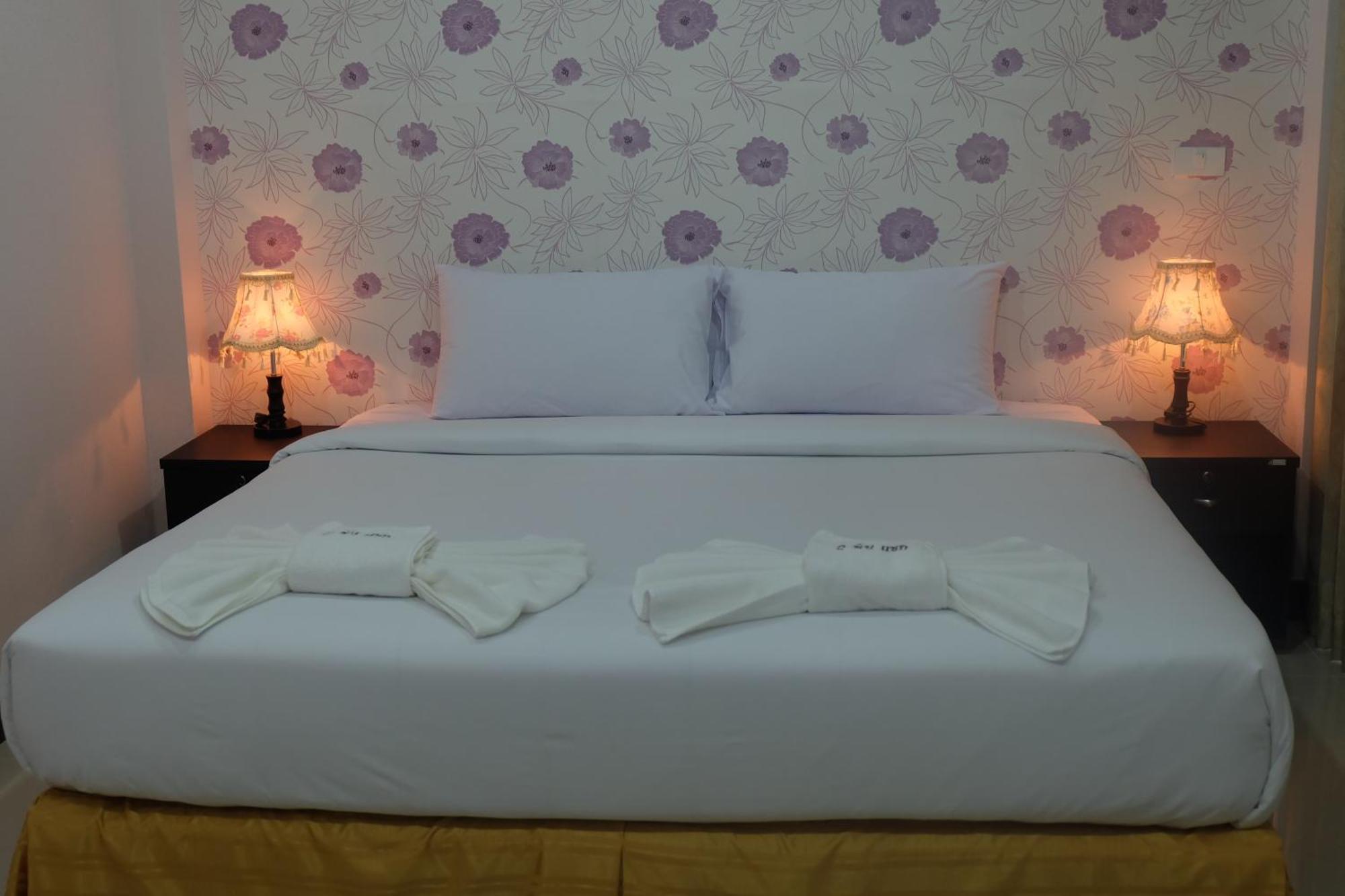 Tubkaek mansion Hotel Pantai Tab Kaek Bagian luar foto